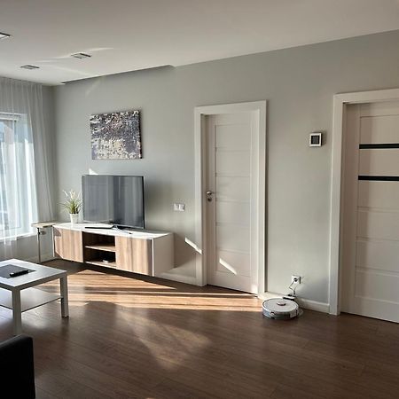 Your Home - Spacious Apartment In City Center, With Balcony & Self Check-In Аеропорт Вільнюс Екстер'єр фото