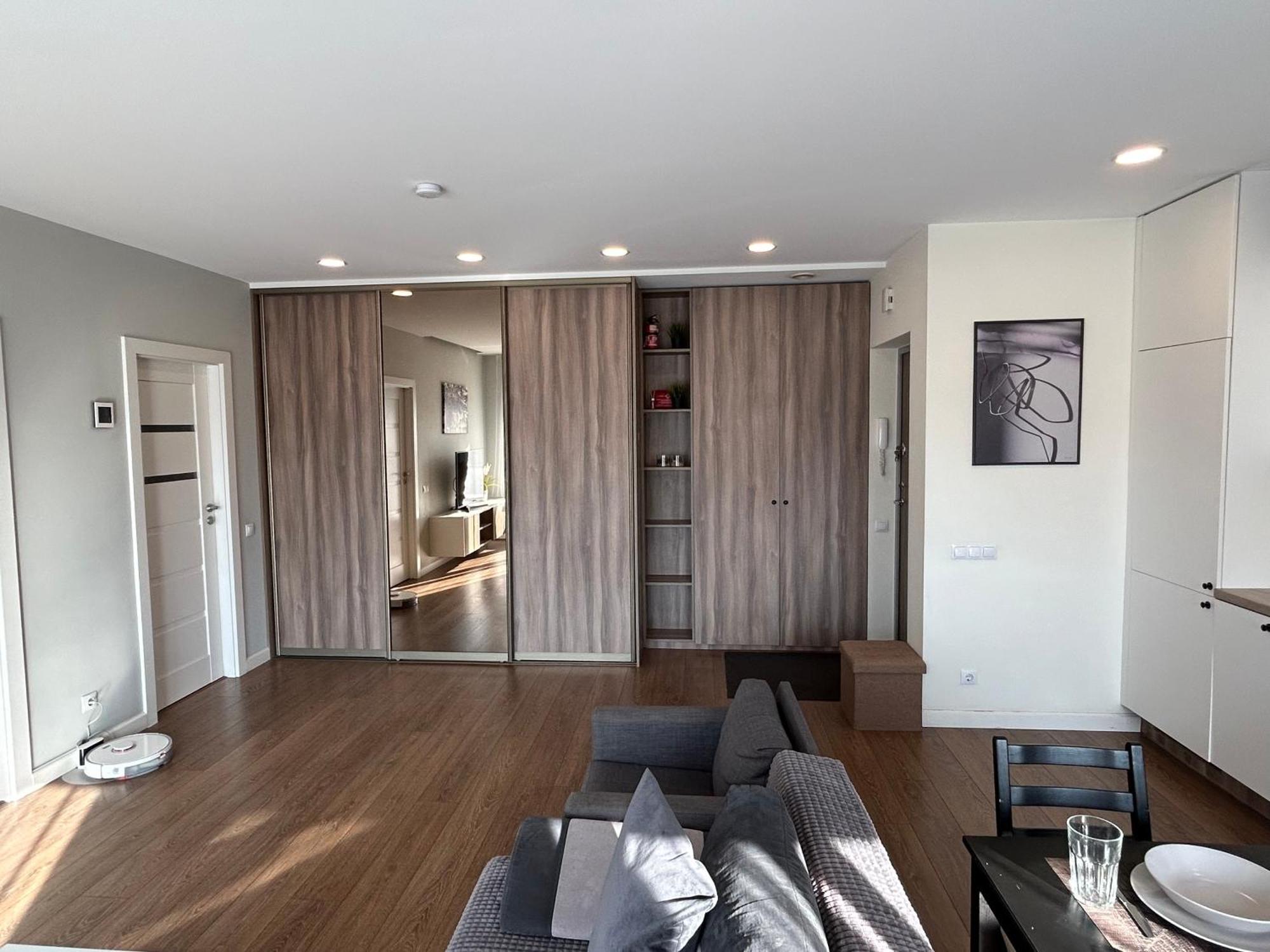 Your Home - Spacious Apartment In City Center, With Balcony & Self Check-In Аеропорт Вільнюс Екстер'єр фото